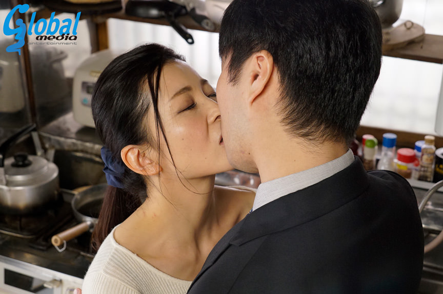 嫁の母と禁断性交＿１