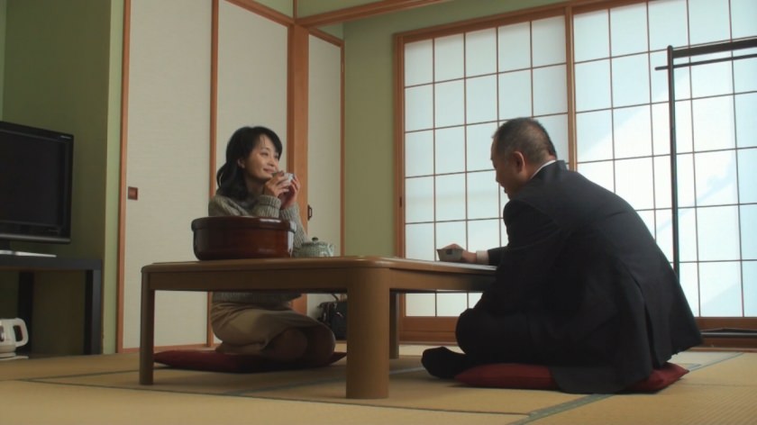 (秘)不倫盗撮映像熟年カップルネット配信に流出！！_4