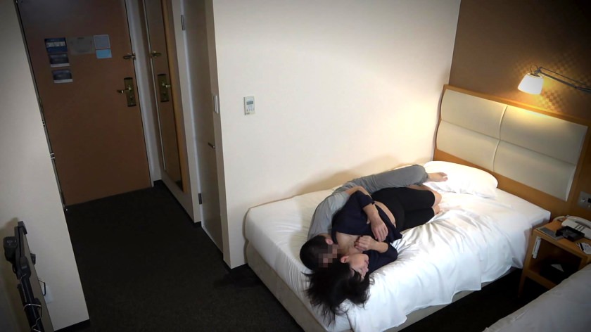 熟女マッサージ師 佐伯さん52歳。_2